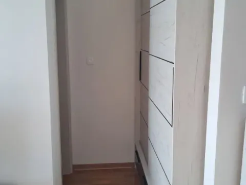 Izdavanje, jednosoban stan, 41m², Bečići, Budva - image 9