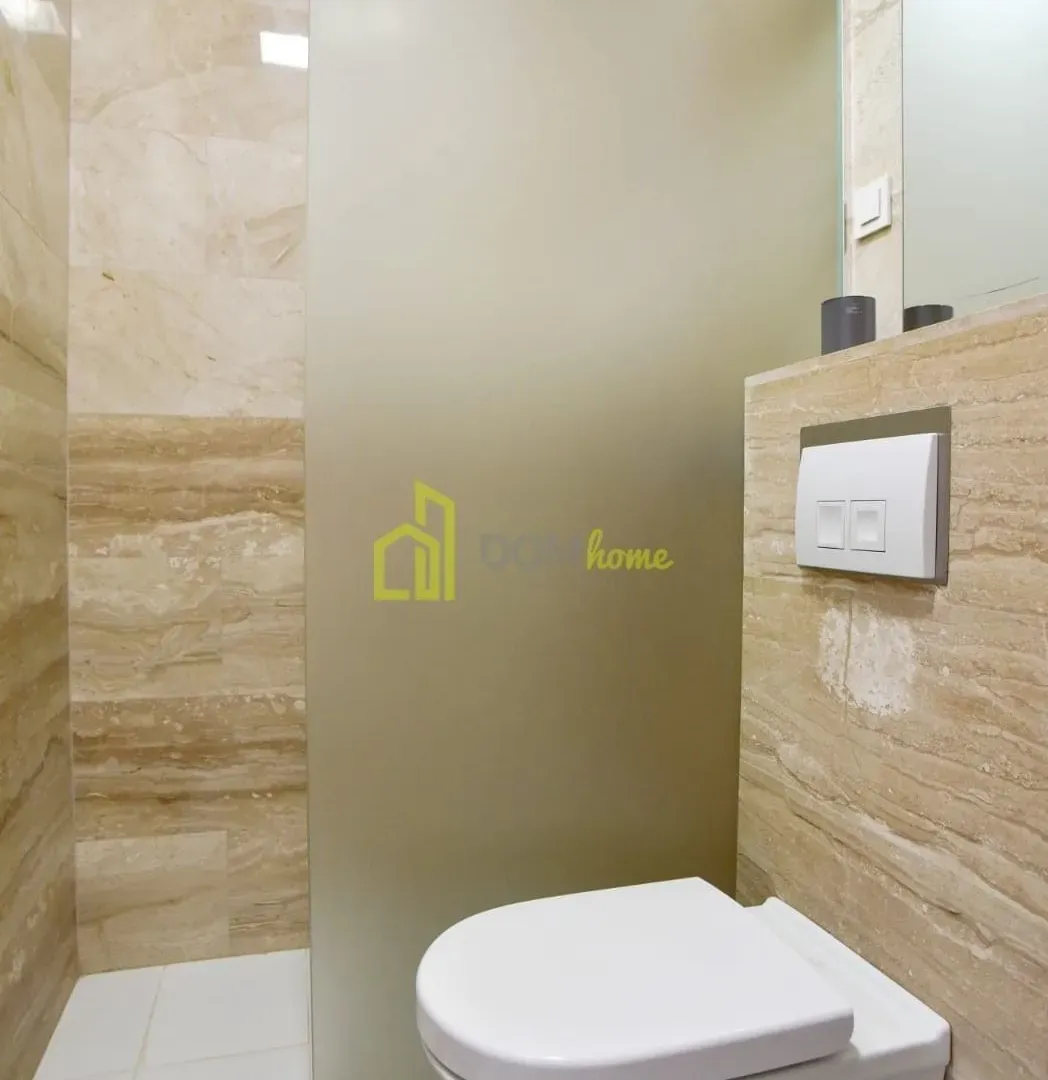 Izdavanje, trosoban stan, 89m², Tre Canne, Budva