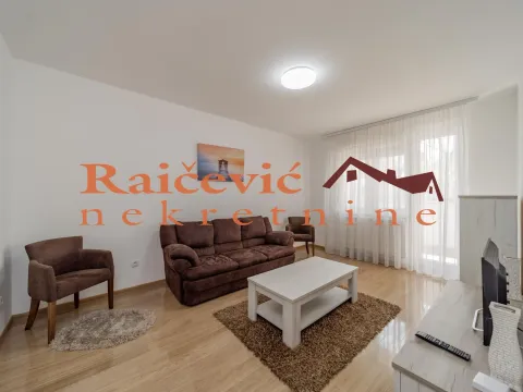 Izdavanje, trosoban stan, 66m², Tašmajdan, Palilula Sve Podlokacije - image 9