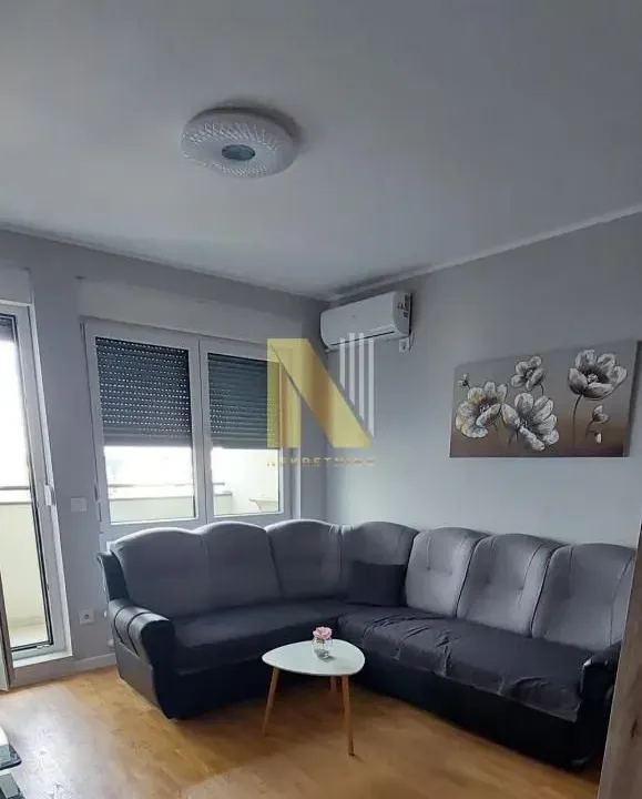 Rent, one bedroom apartment, 42m², Novi Sad, Srbija