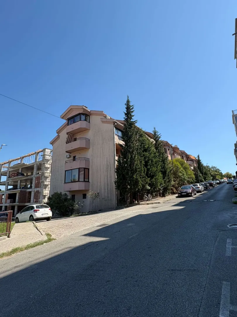 Rent, one bedroom apartment, 54m², Momišići, Podgorica