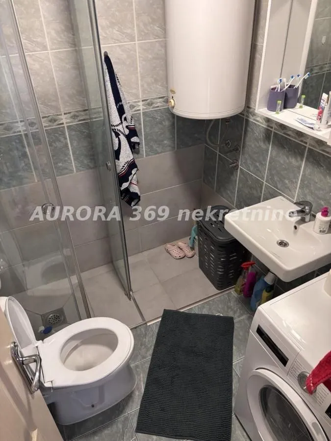 Prodaja, trosoban stan, 48m², Grbavica, Novi Sad Sve Podlokacije