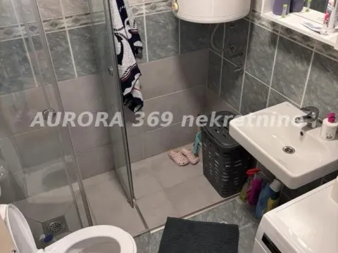 Sale, three bedroom apartment, 48m², Grbavica, Novi Sad Sve Podlokacije - image 9