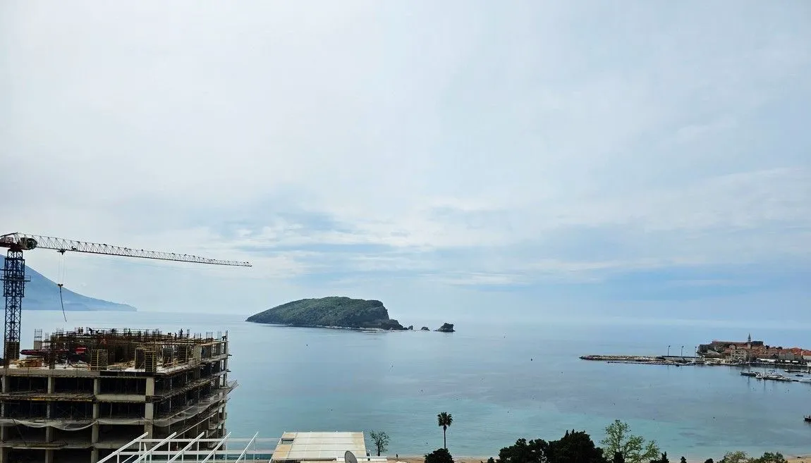 Prodaja, dvosoban stan, 77m², Centar, Budva