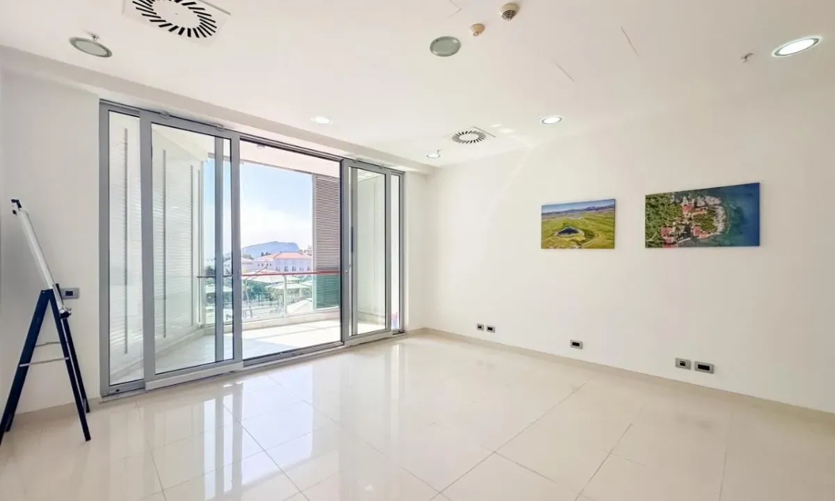 Prodaja, poslovni prostor, 70m², Budva, Crna Gora