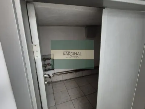 Rent, office space, 326m², Centar, Jagodina - image 31