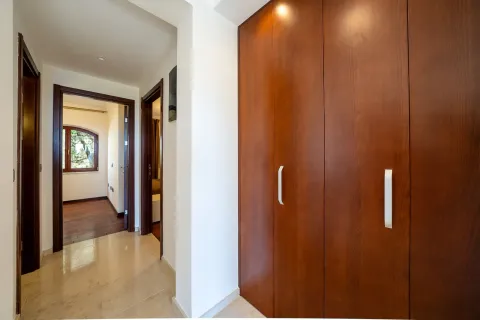 Prodaja, trosoban stan, 86m², Petrovac, Budva - image 15