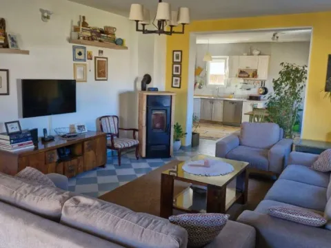 Prodaja, kuća, 150m², Tološi, Podgorica - image 6