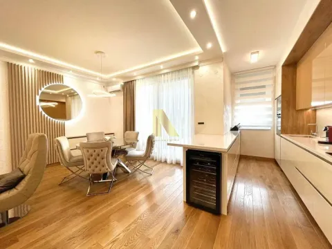 Izdavanje, četvorosoban stan, 140m², Sajmište, Novi Sad - image 3