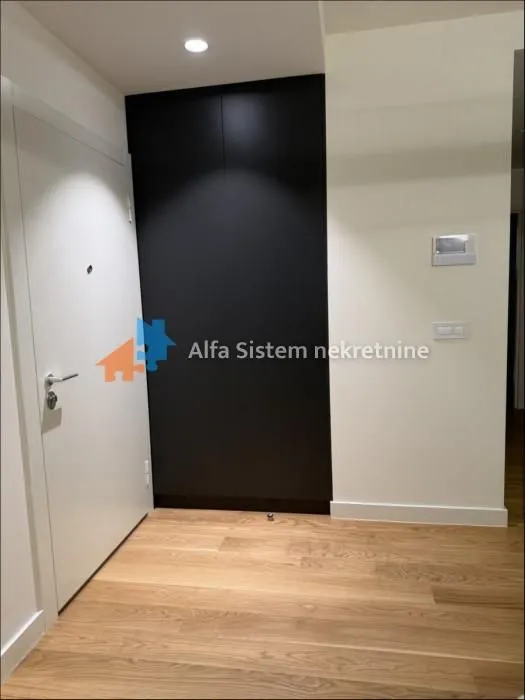 Rent, three bedroom apartment, 76m², Savski Venac, Beograd