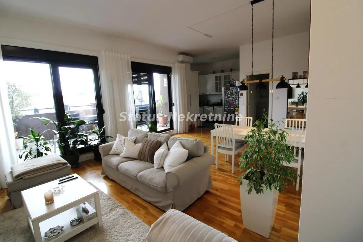 Prodaja, četvorosoban stan, 155m², Telep, Novi Sad Sve Podlokacije