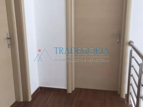 Prodaja, kuća, 230m², Bar, Crna Gora - image 24