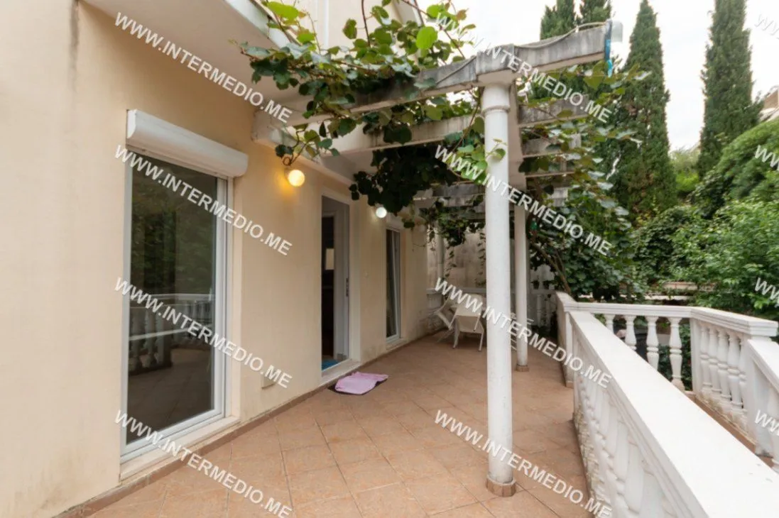 Prodaja, kuća, 141m², Savina, Herceg Novi