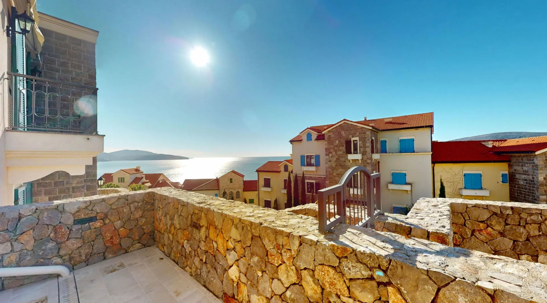 Prodaja, jednosoban stan, 69m², Luštica Bay, Tivat