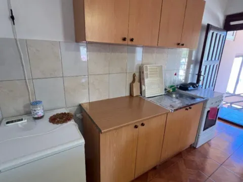 Izdavanje, stan, 40m², Utjeha, Bar - image 6