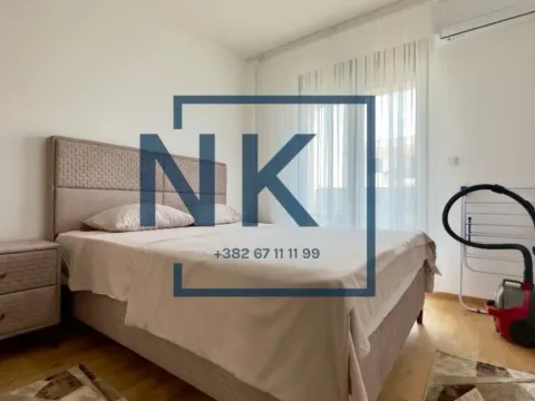 Izdavanje, jednosoban stan, 45m², City Kvart, Podgorica - image 9