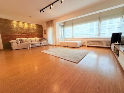 Izdavanje, trosoban stan, 102m², Vračar Hram, Vračar Sve Podlokacije - image 5