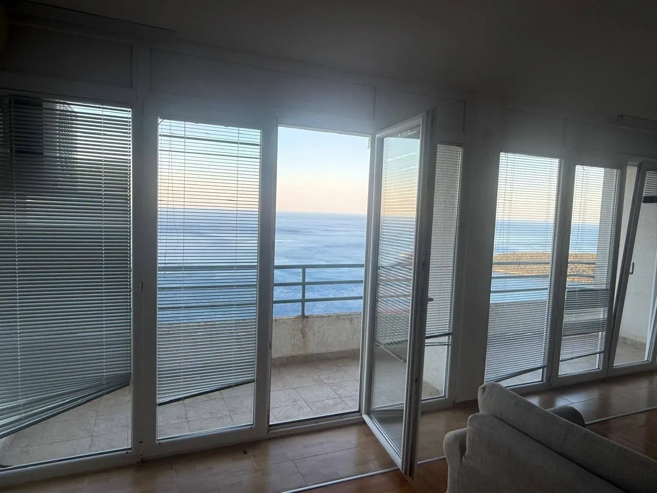 Prodaja, dvosoban stan, 143m², Seoce, Budva