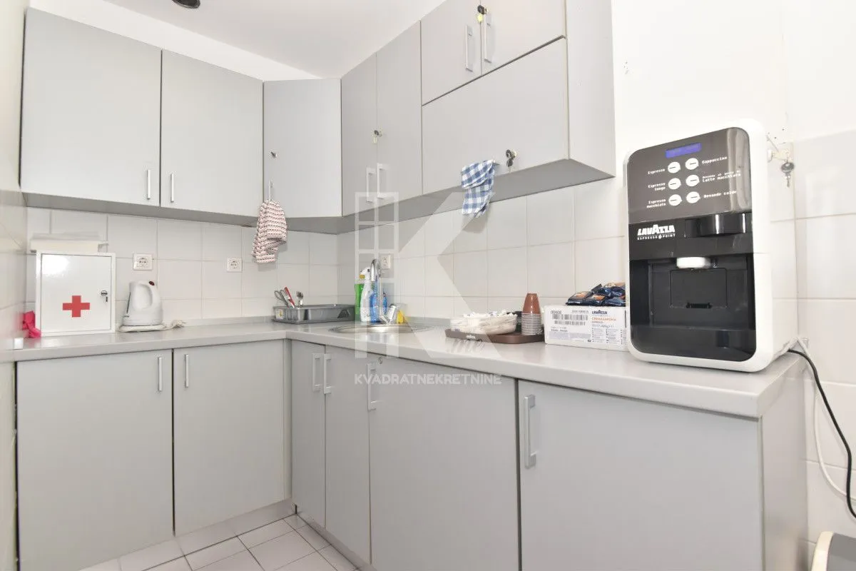 Rent, office space, 318m², Preko Morače, Podgorica