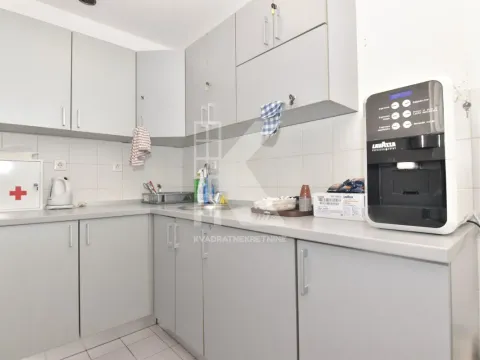 Izdavanje, poslovni prostor, 318m², Preko Morače, Podgorica - image 12