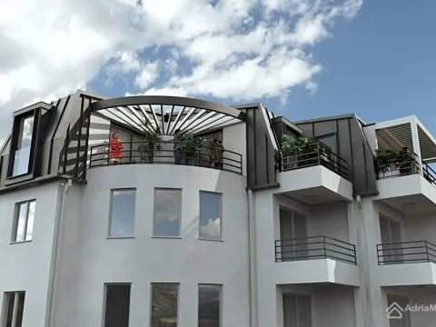 Sale, one bedroom apartment, 42m², Bečići, Budva - image 1