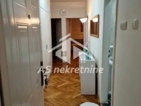 Rent, three bedroom apartment, 73m², Slavija, Vračar Sve Podlokacije - image 24