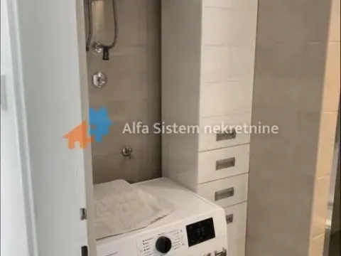 Izdavanje, dvosoban stan, 40m², Savski Venac, Beograd - image 15