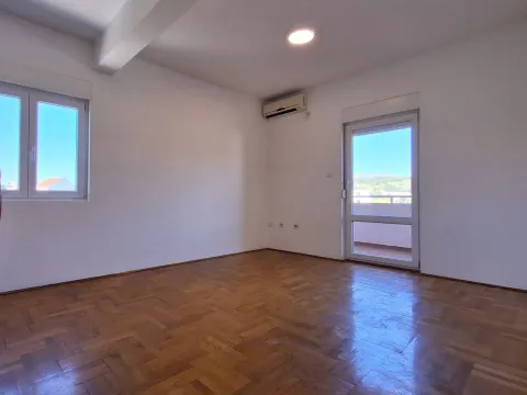 Sale, apartment, 74m², Drac, Podgorica - image 2