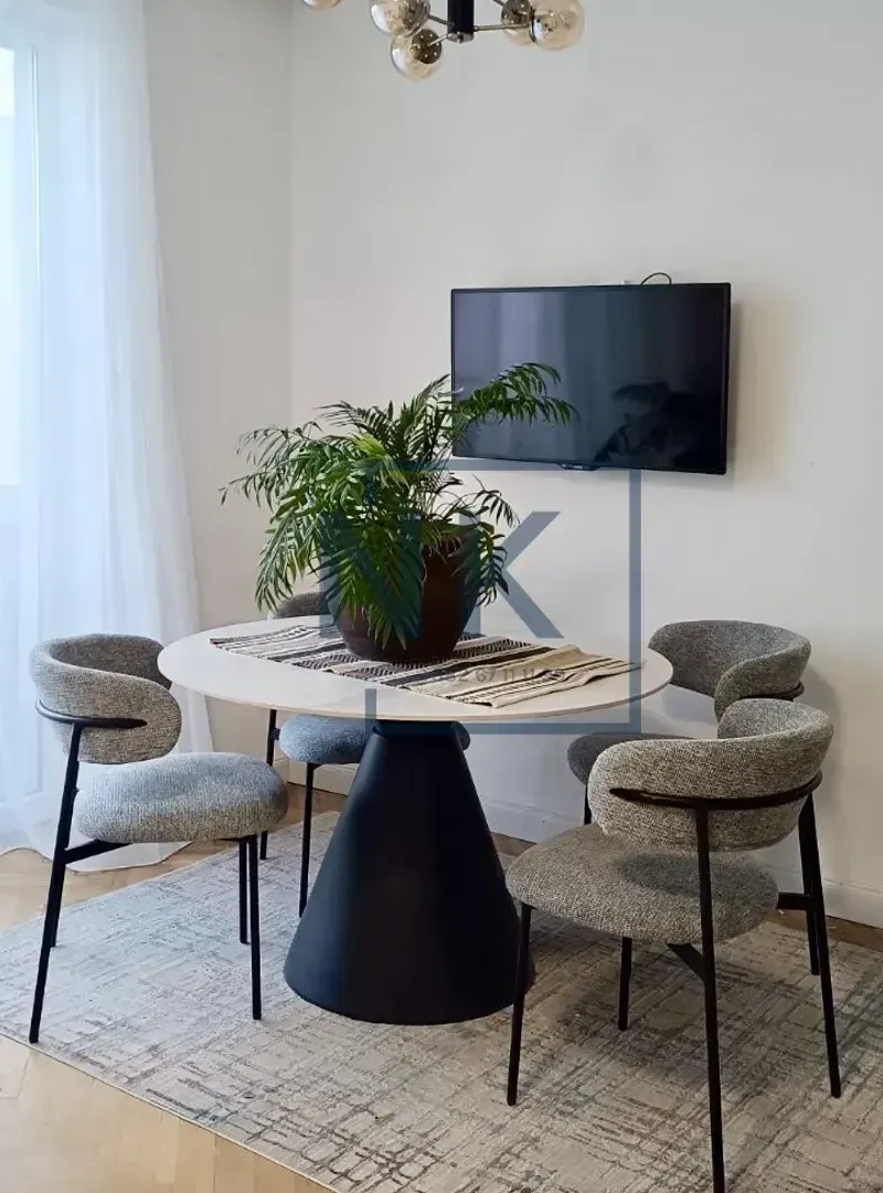 Izdavanje, dvosoban stan, 70m², Preko Morače, Podgorica