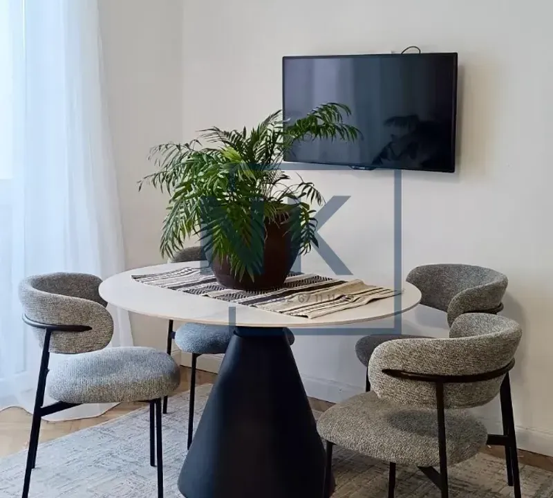 Izdavanje, dvosoban stan, 70m², Preko Morače, Podgorica