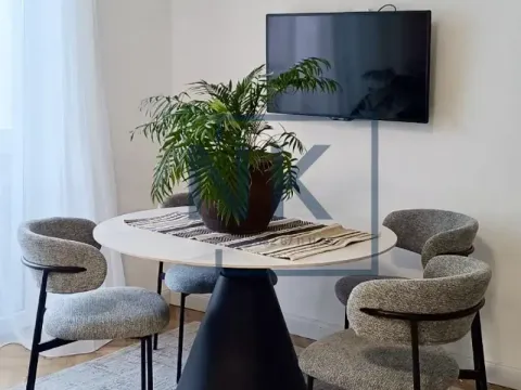 Izdavanje, dvosoban stan, 70m², Preko Morače, Podgorica - image 1