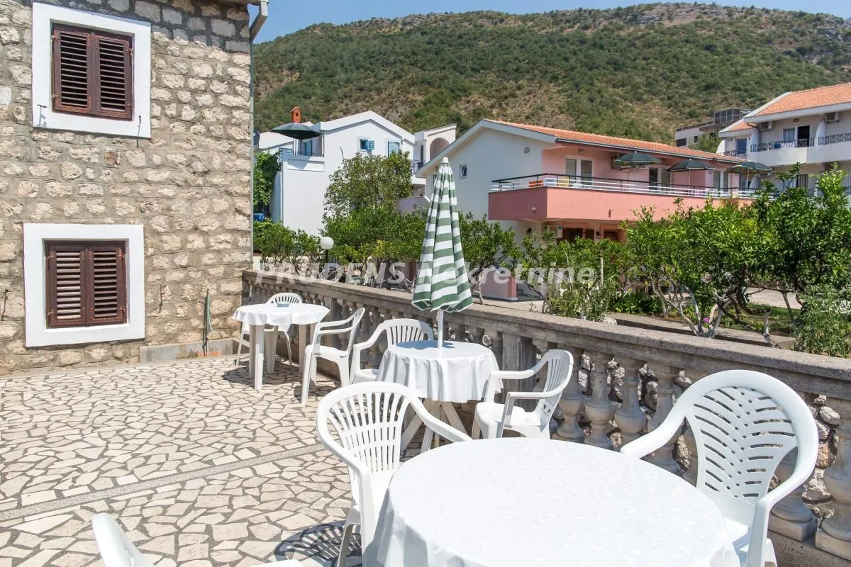 Sale, house, 210m², Bečići, Budva