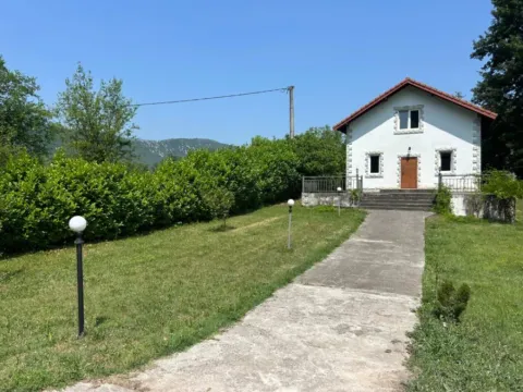 Izdavanje, kuća, 100m², Babino, Berane - image 2