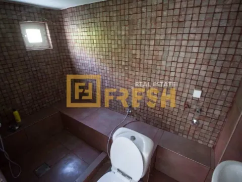 Sale, house, 550m², Zabjelo, Podgorica - image 28