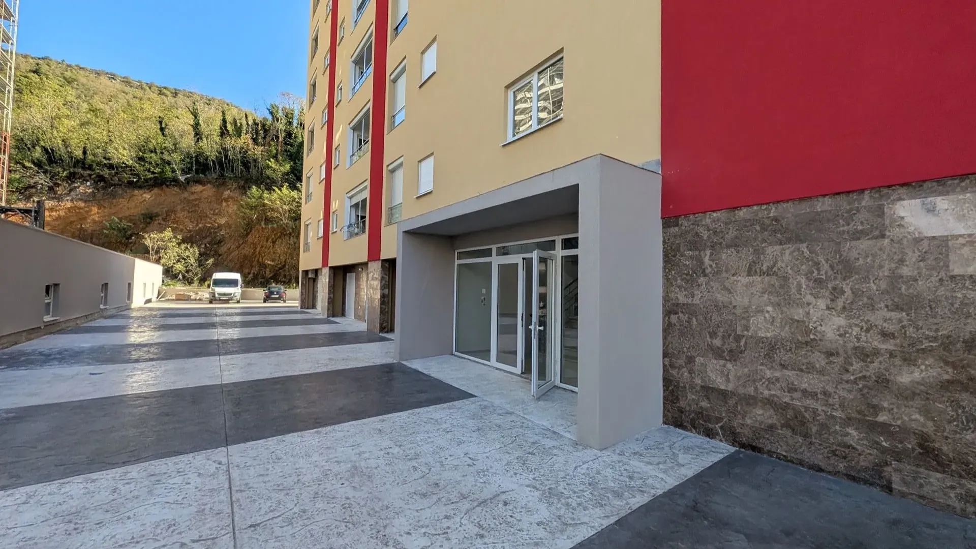 Sale, two bedroom apartment, 43m², Bečići, Budva