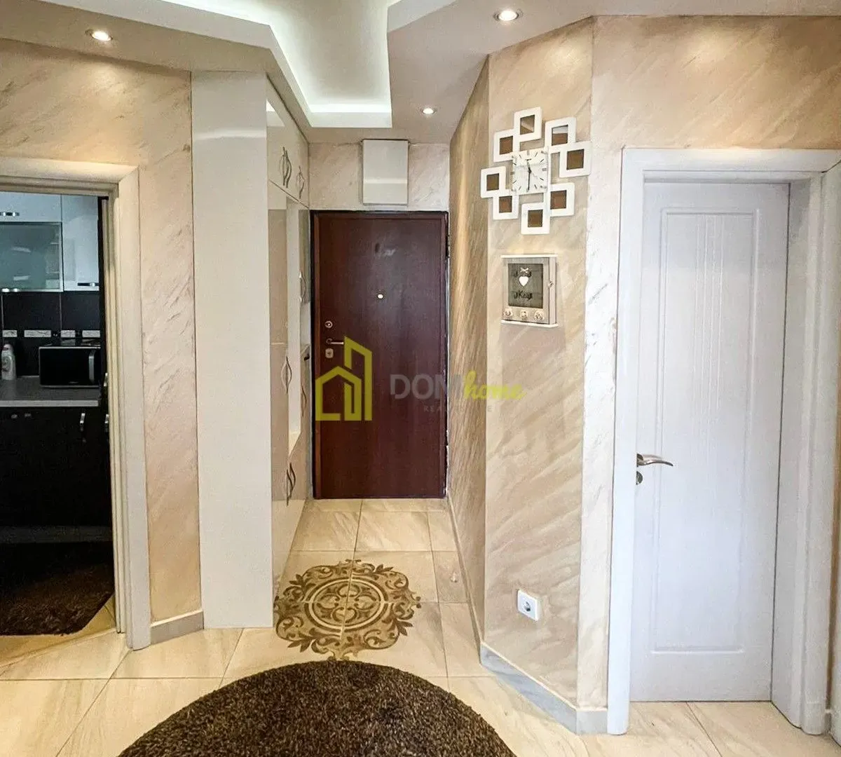 Prodaja, dvosoban stan, 74m², Stara Varoš, Podgorica