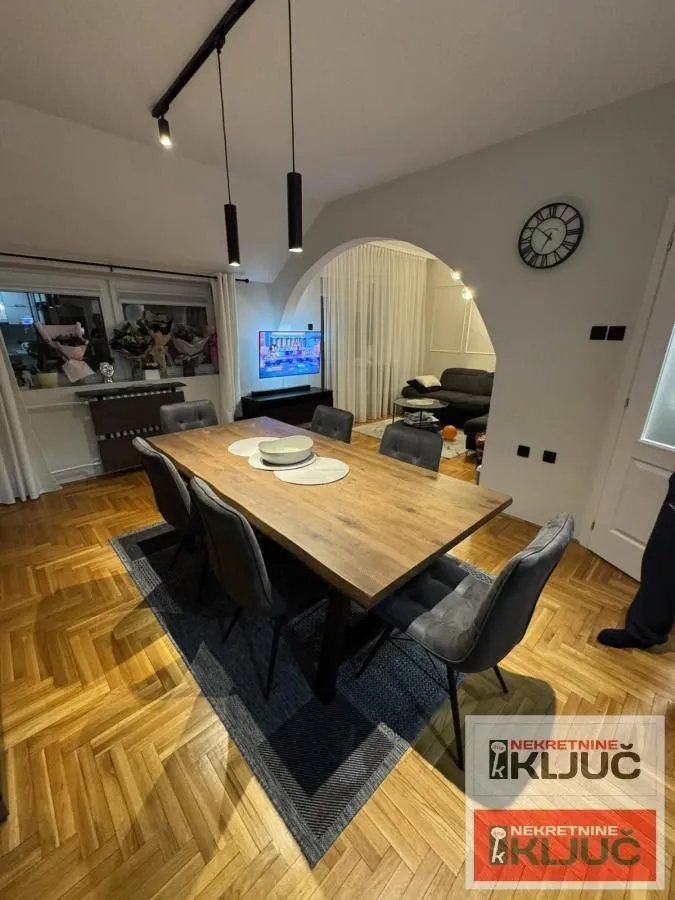 Prodaja, trosoban stan, 80m², Nova Detelinara, Novi Sad Sve Podlokacije