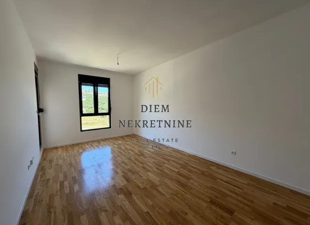 Prodaja, jednosoban stan, 45m², Tološi, Podgorica