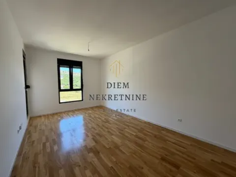 Prodaja, jednosoban stan, 45m², Tološi, Podgorica - image 6