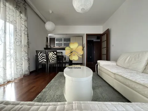 Izdavanje, jednosoban stan, 50m², City Kvart, Podgorica