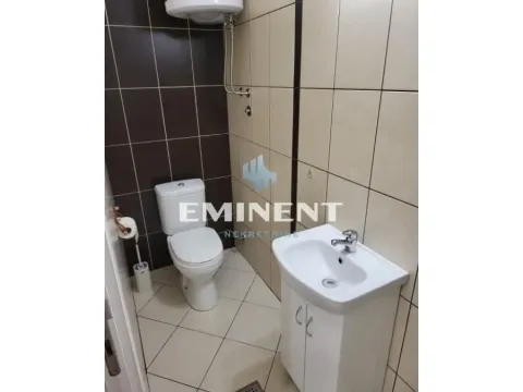 Izdavanje, trosoban stan, 75m², Banovo Brdo, Beograd - image 15