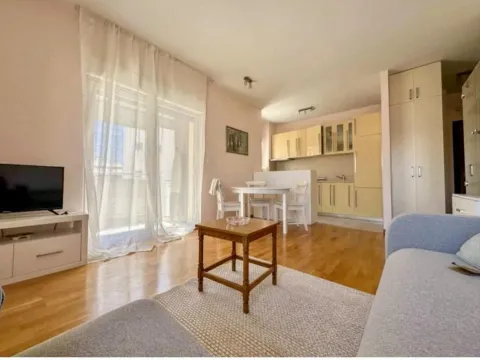 Rent, apartment, 50m², City Kvart, Podgorica - image 10