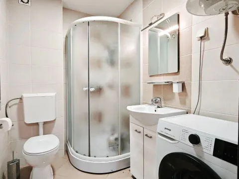 Sale, two bedroom apartment, 66m², Lazi, Budva - image 10