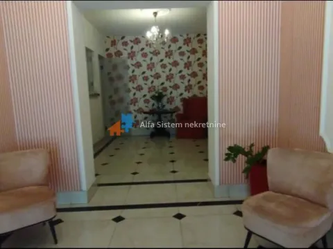 Rent, three bedroom apartment, 170m², Vračar Sve Podlokacije, Beograd - image 12