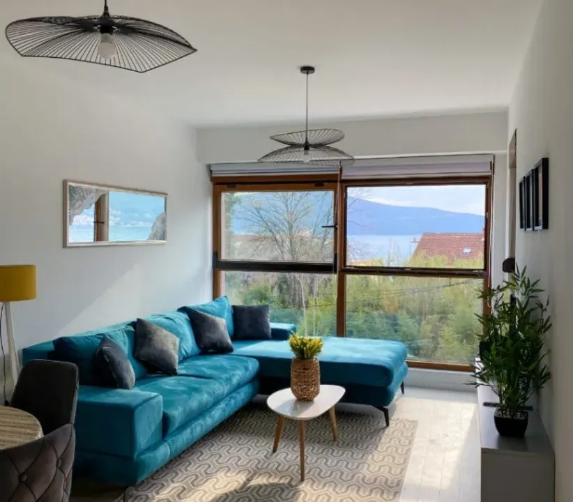 Izdavanje, jednosoban stan, 50m², Donja Lastva, Tivat