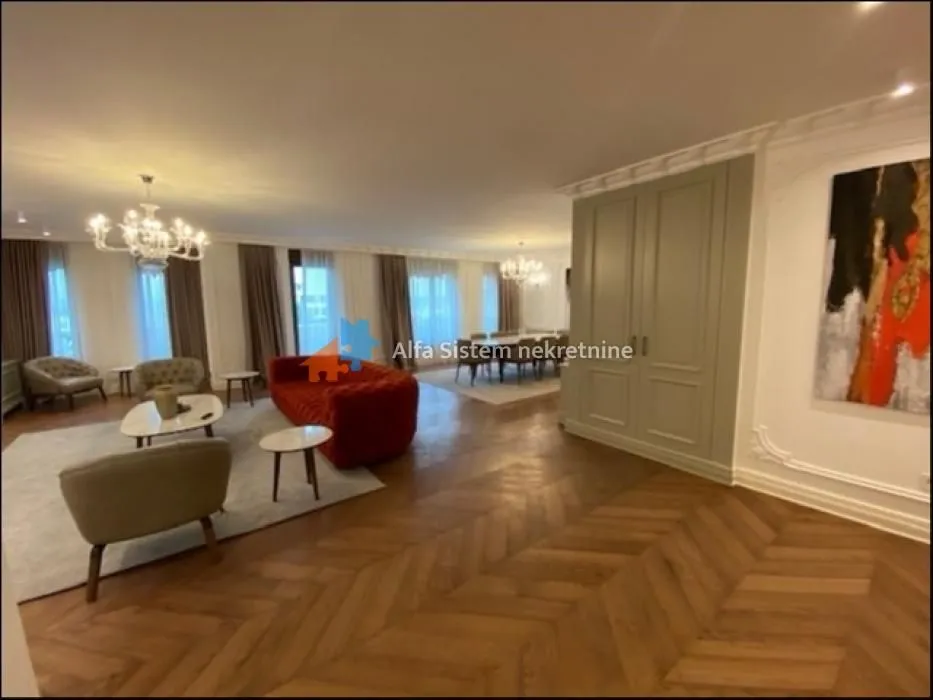 Izdavanje, četvorosoban stan, 170m², Vračar Sve Podlokacije, Beograd