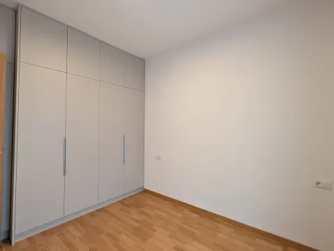 Rent, three bedroom apartment, 58m², Bečići, Budva - image 8