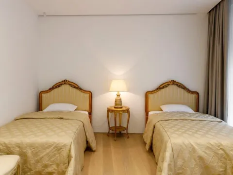 Sale, two bedroom apartment, 178m², Budva, Crna Gora - image 2