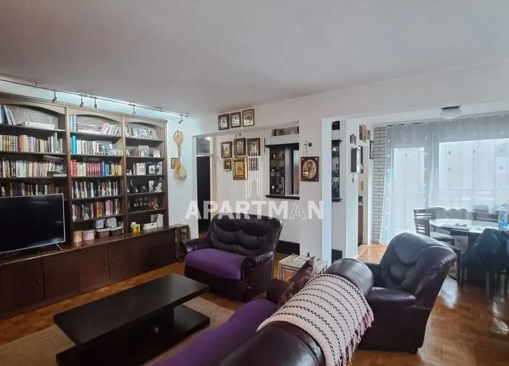 Sale, four bedroom apartment, 100m², Vračar Sve Podlokacije, Beograd
