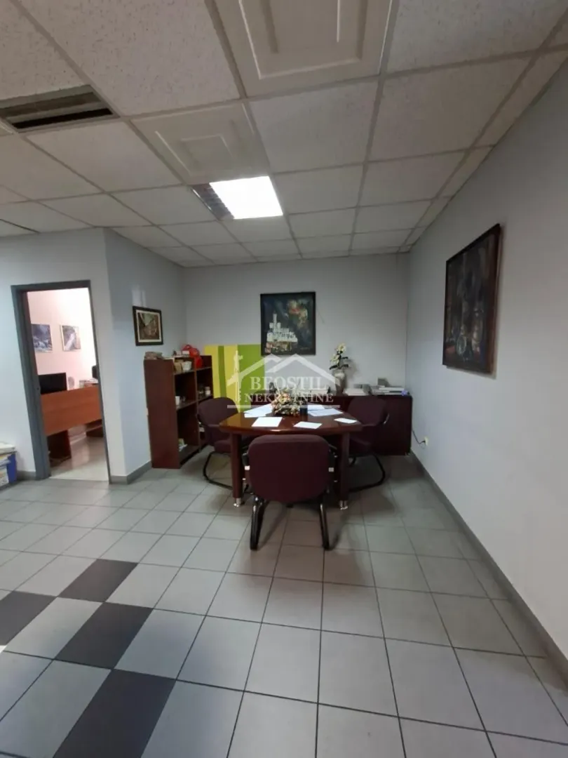 Rent, office space, 1562m², Galenika, Beograd